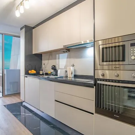 The Place View דירה