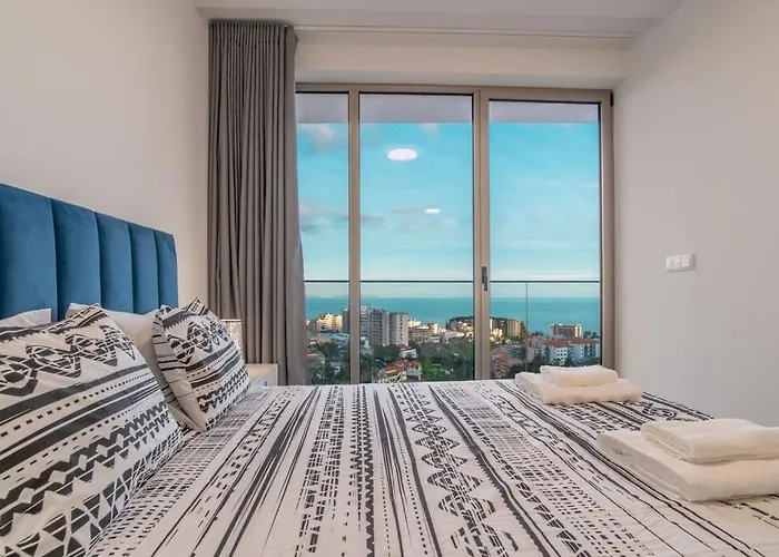 The Place View דירה *