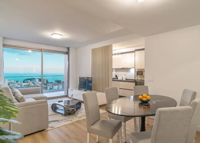 The Place View * Funchal (Madeira)