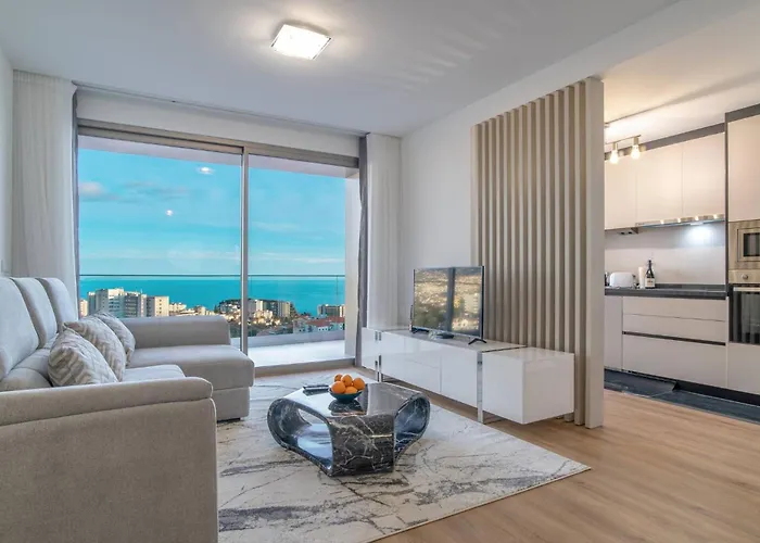 The Place View * Funchal (Madeira)